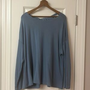 Lou and grey lounge shirt